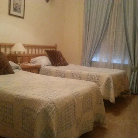 Hostal Cerezo-3